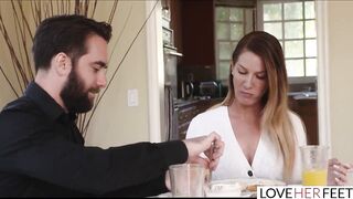 Summer Brookes Fucks Her Stepdad Next To Her Sleeping Mother