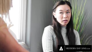 MODERN-DAY SINS - Teen Babysitter Kimmy Kimm CUM SWAPS Her Boss' CREAMPIE With His Hawt MILF Wife!