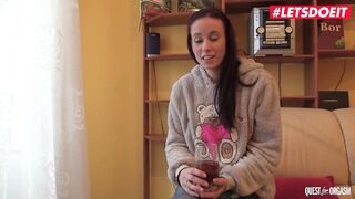 QUESTFORORGASM - Minnie Comics Reaches Peak Enjoyment Using Her Vibrator - LETSDOEIT