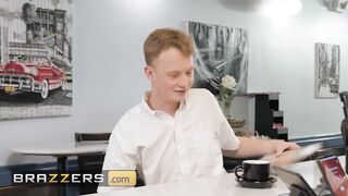 (Syren De Mer) Twerks Lets The Customer Do Soever This Chab Craves With Her For Some Supplementary Cash - Brazzers