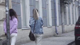 Bulge Cock Flash On Street \ Public Flashing 2 / Cameltoe Leggins Angel