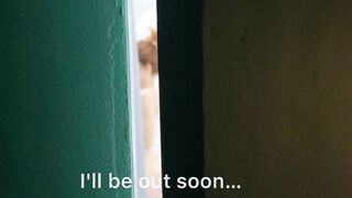 Deliveryman bang my wife, this playgirl resists, but this hottie starts to like it