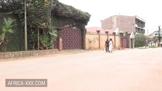 Curvy woman gives a sexy reward to the chap carrying her groceries