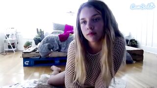 Gabbie Carter Masturbating on Livecam