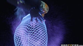 Kayla kayden is the fantasy bimbo that likes it up the booty