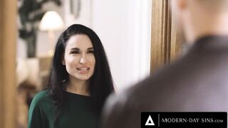 MODERN-DAY SINS - Newly Single Gabriella Paltrova SQUIRTS With Her Ex's Superlatively Wonderful Friend's Assist!