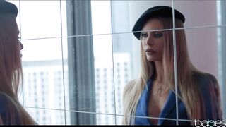 Nicole aniston collects art and weenie