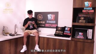 Sexy golden-haired step-sister with big titties teasing the big weenie to bang her tight snatch