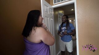 NAUGHTY STEPMOM BANGS HER SON'S BBC FRIEND