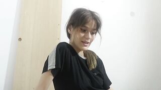 My stepsister arrives and I wanted to talk to her to fuck her hard until I cum in her