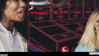 Real Life Comics - Hawt Hottie been used by alien as sex doll and extraordinary creampied at an Amusement Park