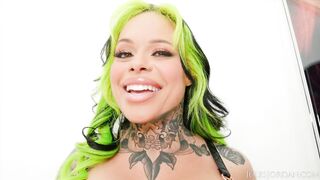 Xwife Karen Hot Latin Playgirl Embracing A Big Knob