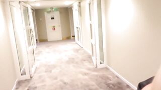 Amanda Bredén bangs a American fan