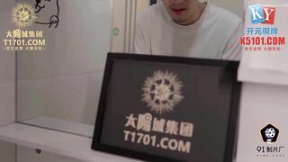 The mature stepbrother has sex with the pure stepsister