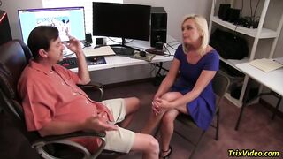 Fucking the HOT Secretary