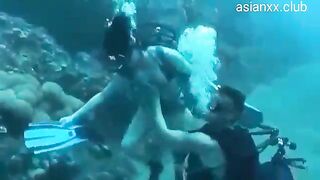 Couple sex in underwater