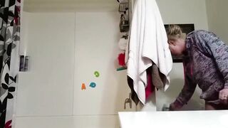 Hd Golden-Haired Gf Hidden Cam Bath Shower Spy Sexy Small Titties Mother I'd Like To Screw Voyeur 3-26