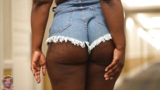 Liberian Slut Gets Her Twat Pounded After A Day Party In Las Vegas