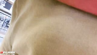 Flashing for super thick white milf