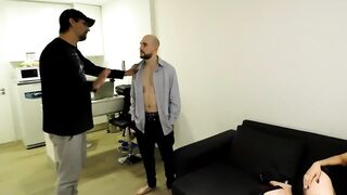 llego mi'migo y le dimos flor de cojida a la puta de mi esposa (Perla Lopez)