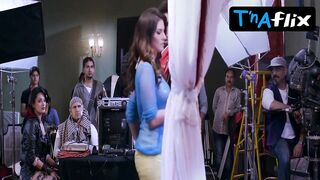 Sunny Leone Sexy Scene in Ragini Mms 2