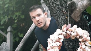 Dee Williams Three-some