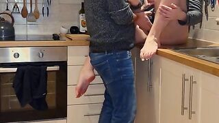 GOLDEN-HAIRED MILF GETS BENT OVER THE KITCHEN COUNTER