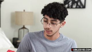 MILF Teach Porn S19-E10 Bunny Madison Knows What Boyz Think About