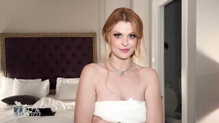 I Met Her in the Elevator, now That Playgirl's in My Hotel Room Stripped & Soaked!