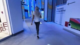 A salesgirl from a clothing store sucked off a customer's dong in the throne room of a mall