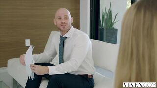 VIXEN Mia Melano Has Smth To Prove