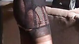 Mother I'd Like To Screw gives the Pizza dude a pleased ending