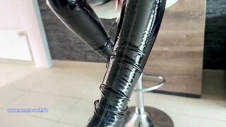 Master instruction - Latex femdom-dominatrix makes you squirt in 3... 2… 1…