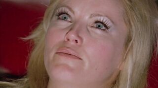 Vampyros Lesbians (1971)