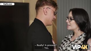 VIP4K. Daddy took a sex-toy without a young girlfriend's cunt and banged her in 3 holes