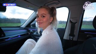 No Cash? I've Got a Mouth: Student Offers a Oral job to the Driver