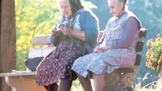 ILoveGrannY Provides Slideshow Photos Collection