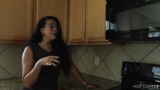 SOLD! Hot realtor bangs her client and makes him cum twice