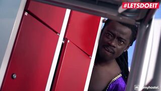 Freddy gong is bringing the dick.