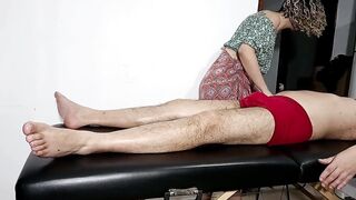 This chab managed to take off the masseuse's clothing and convince her to give him a fellatio-sex and sit on him.