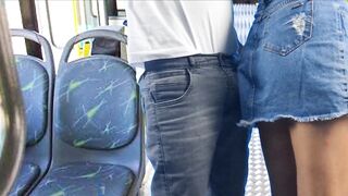 Student gets a thigh and was banged by a stranger inside transport.
