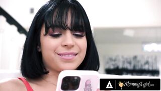 Hot 18yo Sweetheart Gets Group-screwed By Cougars