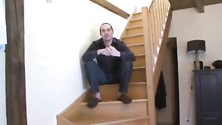 Amateur French wife gets fucked in the butt