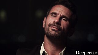 High-end poker playa bets trophy milf's twat! :o