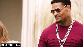 BLACKED BBC Takes Turn on Riley Reid Dark hole