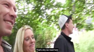 THREE-SOME: BLONDIE pleasures 2 BIG DICKS! StevenShame.Dating