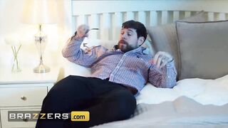 Brazzers - Golden-Haired Bombshell Emily Blake Cheats On Her Husband With A Huge Dick