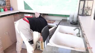 AuntJudysXXX - Lascivious MILF on Holiday JoJo Seduces the Waiter