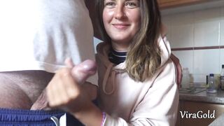 Быстрая домашняя дрочка от сексуальной Camilla Moon