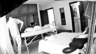 I DECIDED TO HAVE A REAL MASSAGE AT HOME AND THE MASSAGE THERAPIST WAS VERY PROFESSIONAL UNTIL I ASKED HIM TO PUT A PLUG IN MY BUTT AND ENDED UP BANGING ME IN NATURE'S GARB